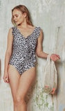 F1802-Cat