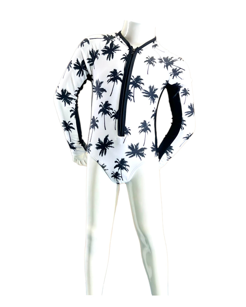 K4804-Black Palms on White